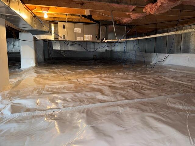Dry Crawl Space in Williamstown, kY