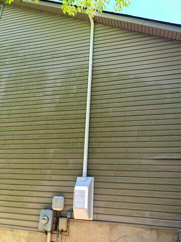 Radon Fan with Cover