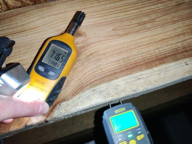 Moisture Reading