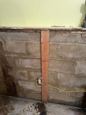 Signs Of Water Seepage