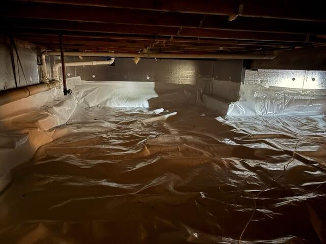 Finished Crawl Space Encapsulation in Lawrenceburg, KY