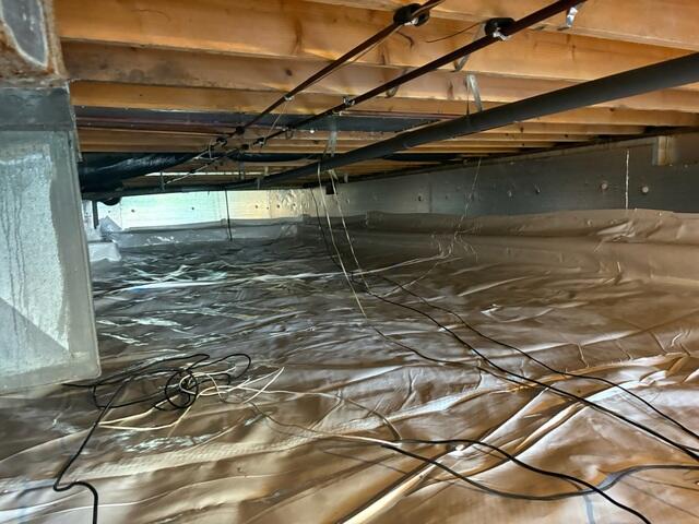 Dry Crawl Space in Lawrenceburg, KY