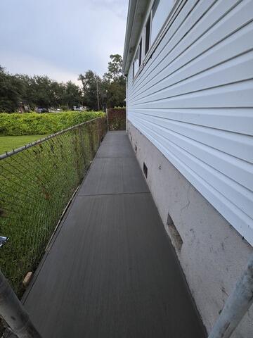Post walkway pour