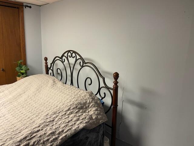 Interior Wall Crack Reveals Foundation Movement