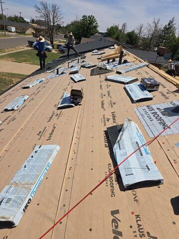 IKO Dynasty Shingles in the color Granite Black.