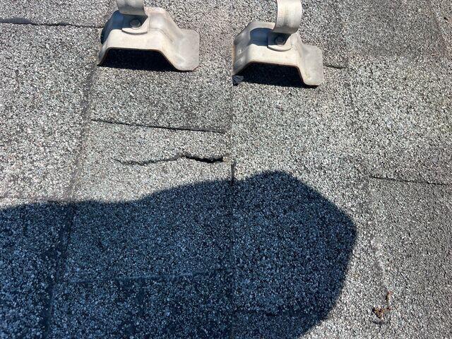 Asphalt cracking