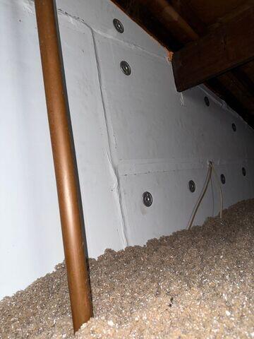 Sealed vertical wall