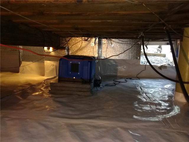 CleanSpace Keeps Moisture Out of Barnegat Light Crawl Space