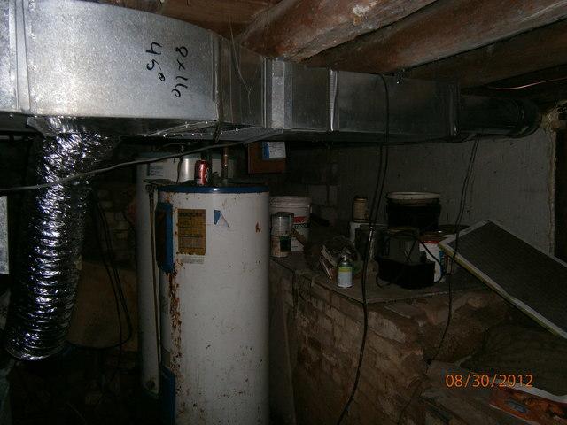 Un-insulated Crawlspaces + duct work = a bad combination!