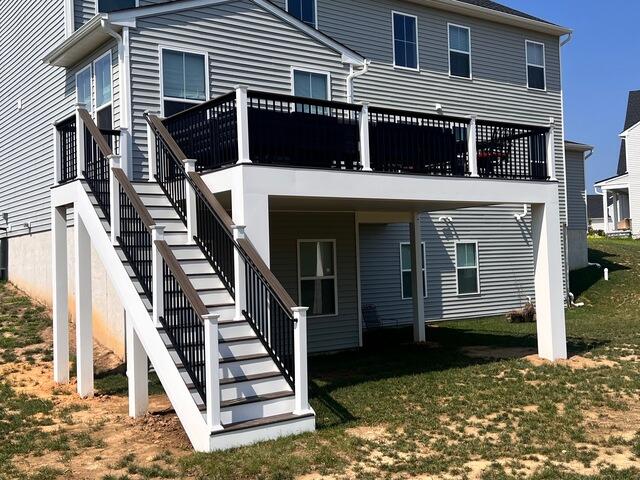 Elevated Trex Deck with Wraparound Stairs