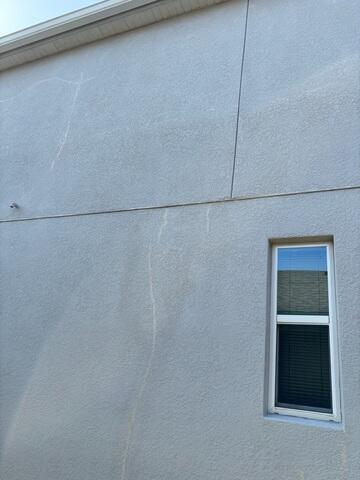 Exterior Wall Cracks