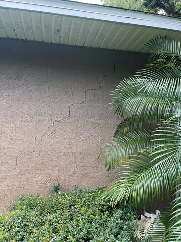 Stair-step Wall Cracks