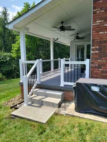 White / Black Aluminum Spindles 36" Superior T Vinyl / Aluminum Railing