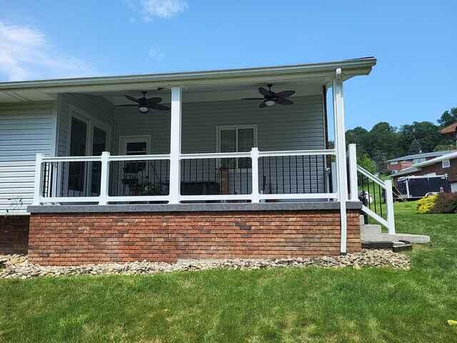 White / Black Aluminum Spindles 36" Superior T Vinyl / Aluminum Railing