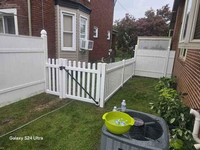 4' High Olympic Straight Picket Fence White Vinyl Fence.