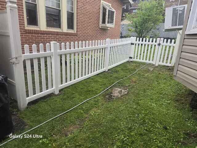 4' High Olympic Straight Picket Fence White Vinyl Fence.