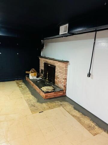 During - CleanSpace Wall System & Perimeter Sealing