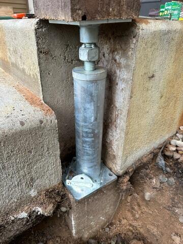 SmartJack® Installed Beneath Porch Structure