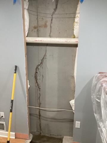 Full View Of The Foundation Crack