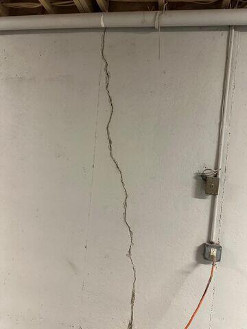 Wall Cracks