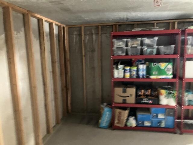 Efflorescence on Concrete Basement Wall