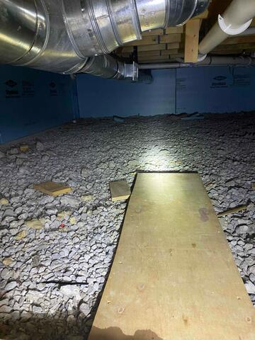 Gravel Floored Crawl Space in Cincinnati, OH