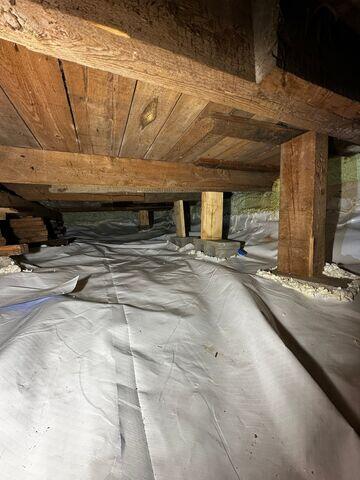 Installation of CleanSpace vapor barrier