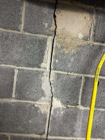 Wall Cracks