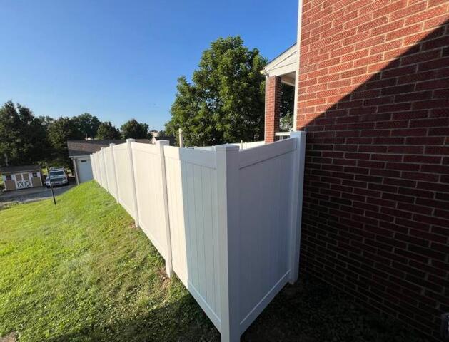 6' Acadia Privacy White Vinyl Fence/ (2) Gates (gates to be 6' Acadia with Vinyl Spindle top)