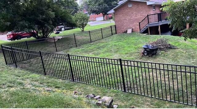 48" Classic / Commercial Grade / 3 Rail / Flush Bottom Black Aluminum Fence.