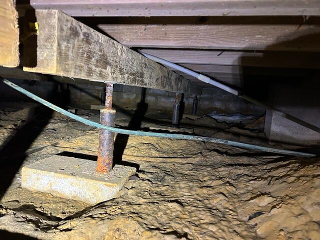 Rusted Crawl Space Jacks