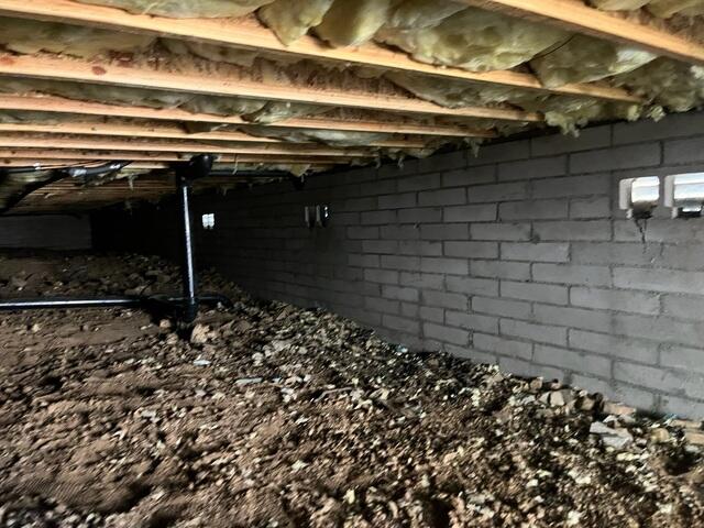 Untreated Crawlspace Ready for CleanSpace Installation - Prescott, AZ