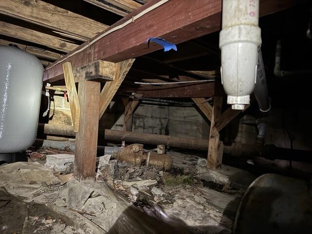 Crawl Space - Before