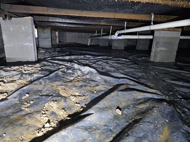 Crawl Space Before Encapsulation