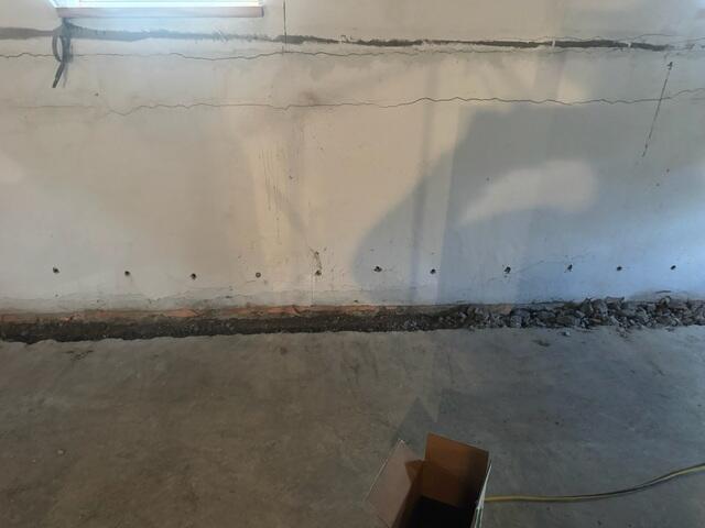 Weeping Holes in Lawrenceburg, KY