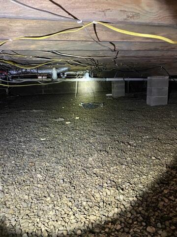 Gravel Floored Crawl Space in Manchester, OH