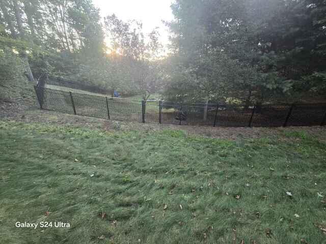 48" Classic Black Aluminum Fence.