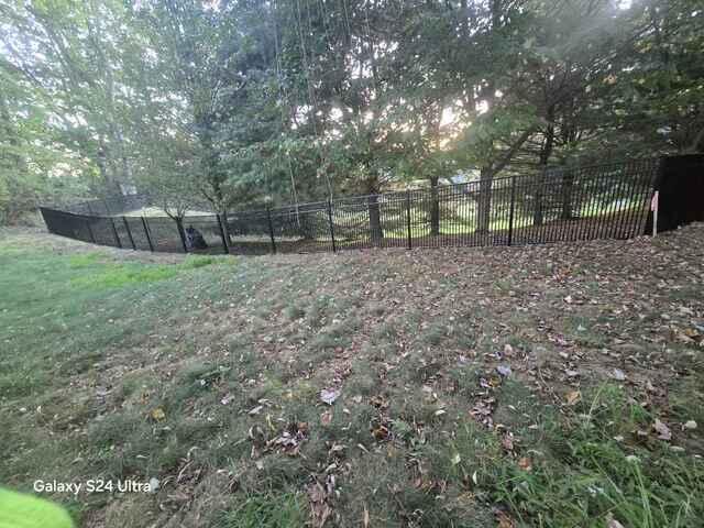 48" Classic Black Aluminum Fence.