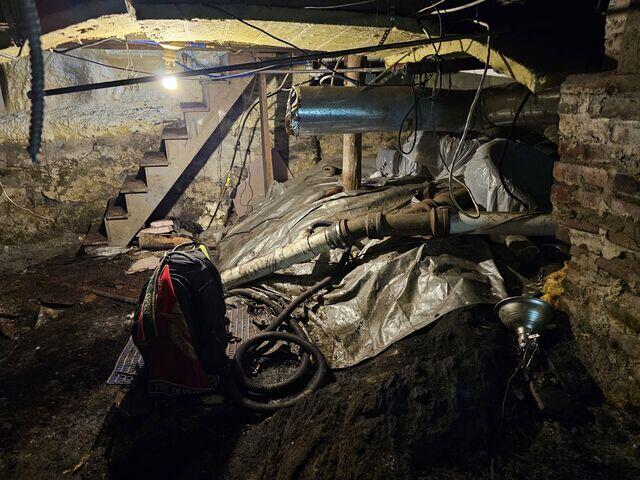 Crawl Space - Before