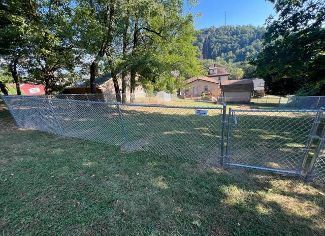 4' High Galvanized Chain Link Fence/ 2 Gates