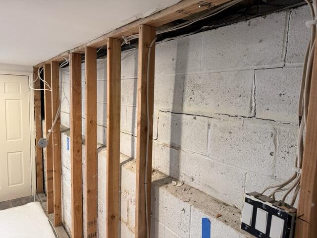 Horizontal Wall Cracks