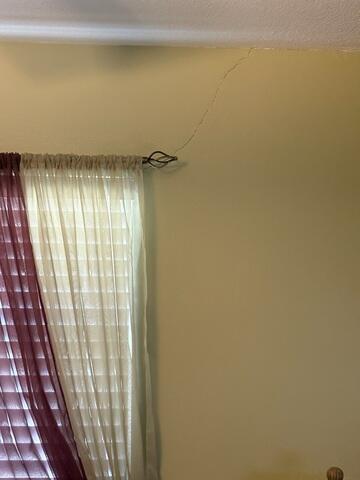Interior Wall Cracks