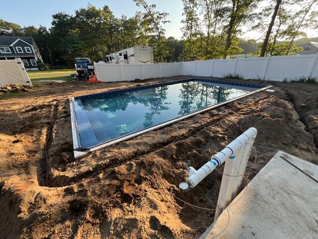 Water Meets Liner