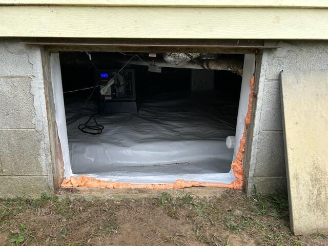 Sealing the Crawl Space Door