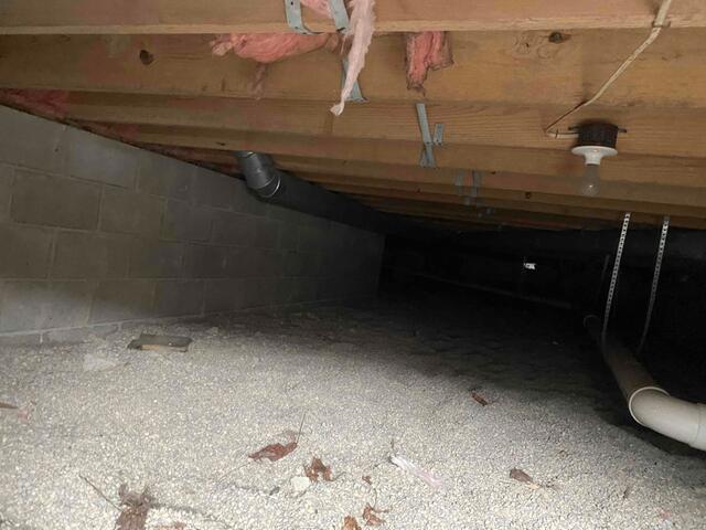 Musty Crawl Space in Jamestown, OH