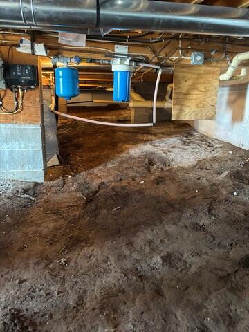 Crawl Space Before Encapsulation