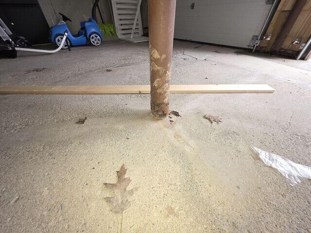 Lally Columns Rusting