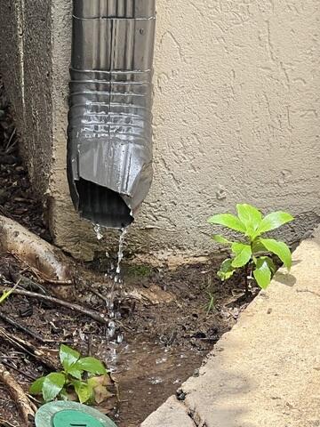 Underperforming water drainage - downspout extension needed