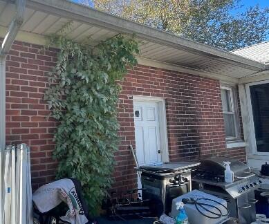 Smoke Stained Brick before cleaning