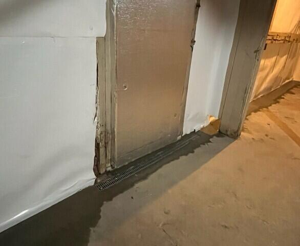 TrenchDrain Grated Basement Drain